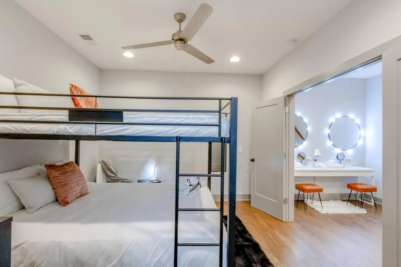 Music City Finest In Edgehill 2500 Square Feet Nashville Tatil Evi