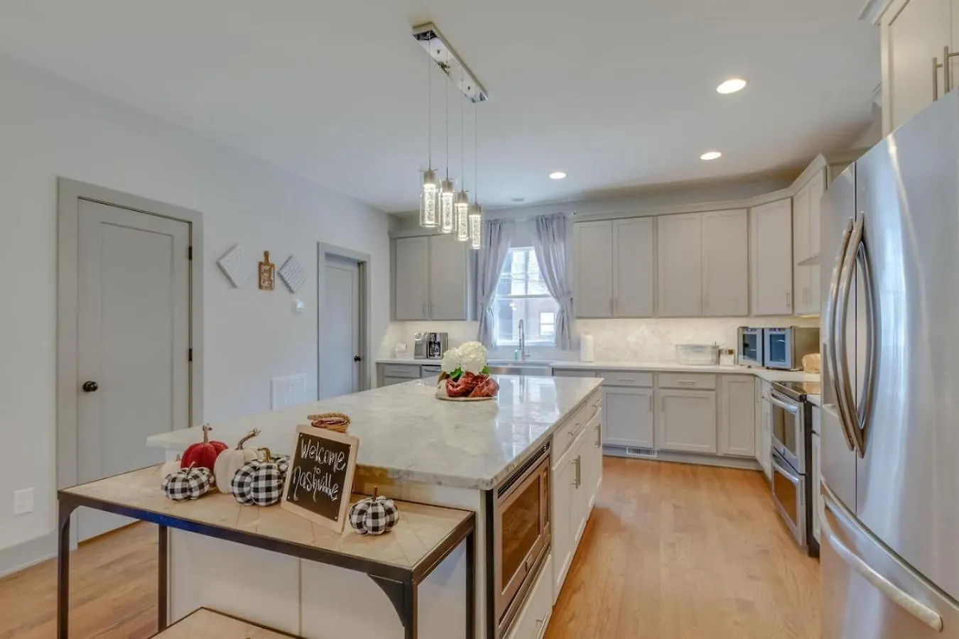 Music City Finest In Edgehill 2500 Square Feet Nashville